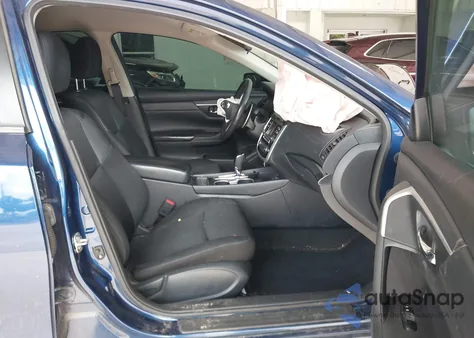 2018 Nissan Altima 2.5 Sr из США, поврежденный, VIN 1N4AL3AP5JC111271